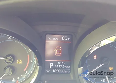 2014 Toyota Corolla S Plus z USA, uszkodzony, nr VIN 2T1BURHE3EC105016